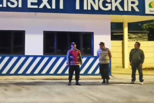 Wujudkan Kondusifitas Kamtibmas, Patroli Malam Polsek Tingkir Sambangi Pertigaan Exit Tol Salatiga